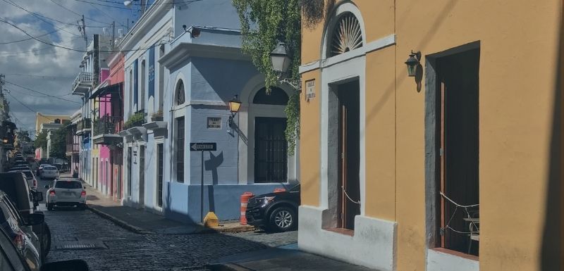 Is it hard to learn Spanish in San Juan, Puerto Rico?